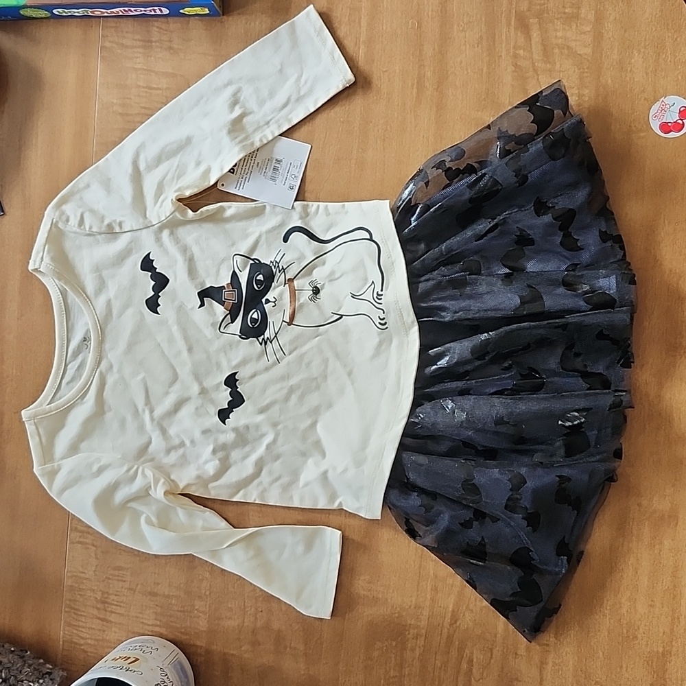Way To Celebrate! Halloween Shirt and Tutu Set